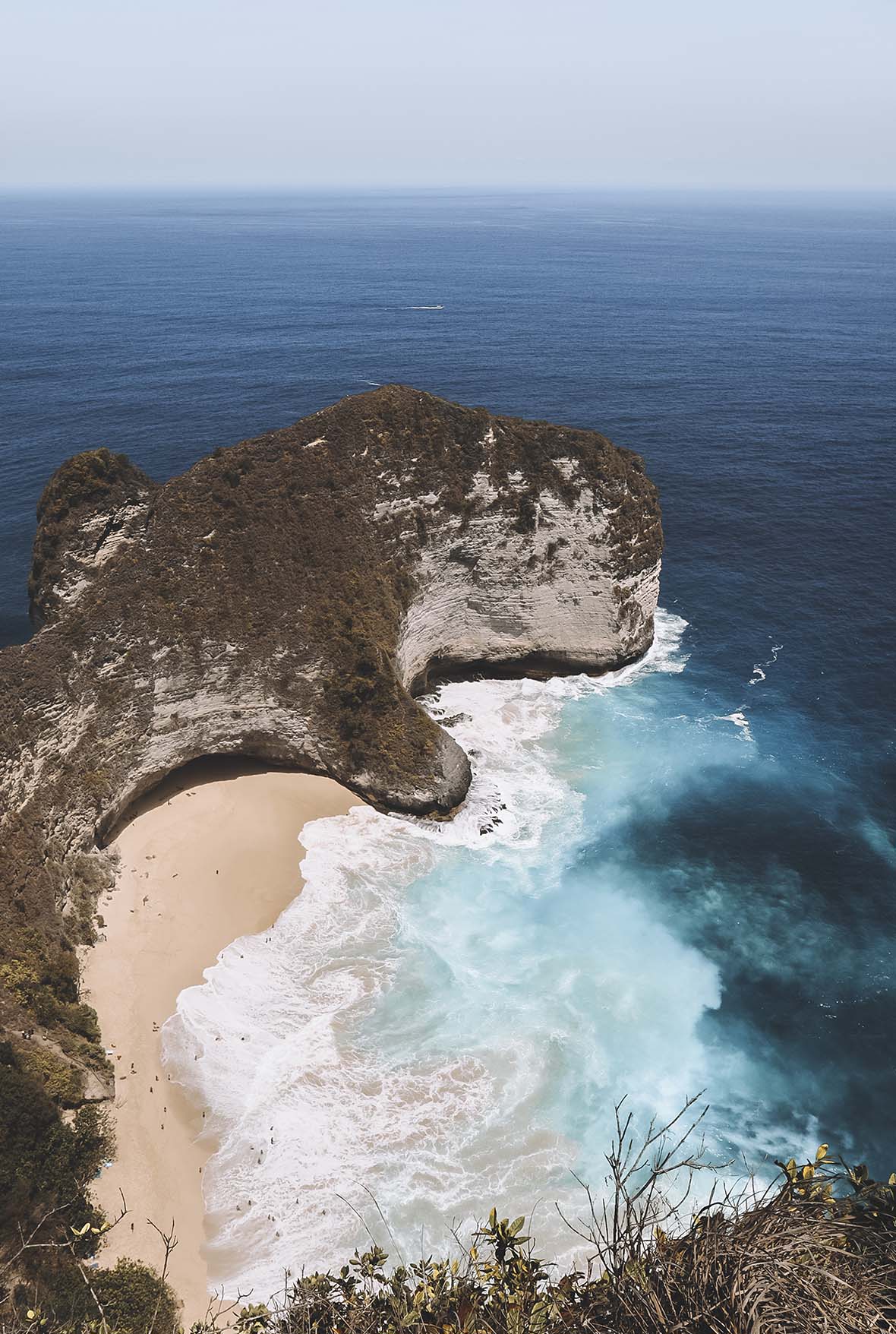 Kelingking Beach, Nusa Penida, Indonesia.